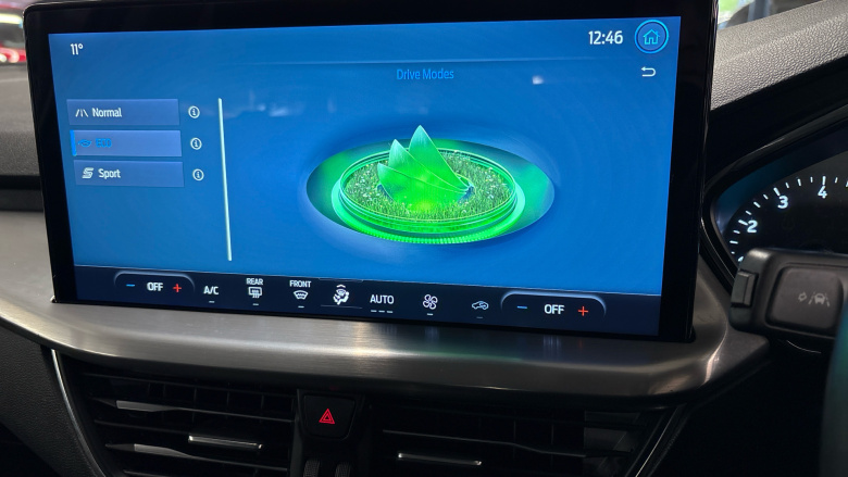 Ford Focus 1.0 EcoBoost Titanium 5dr Petrol Hatchback